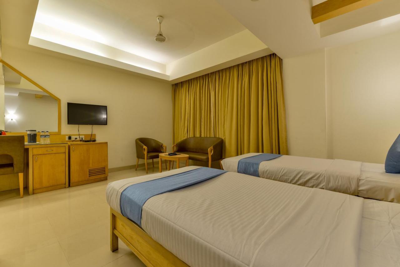 Hotel Ajanta Mumbai Dış mekan fotoğraf