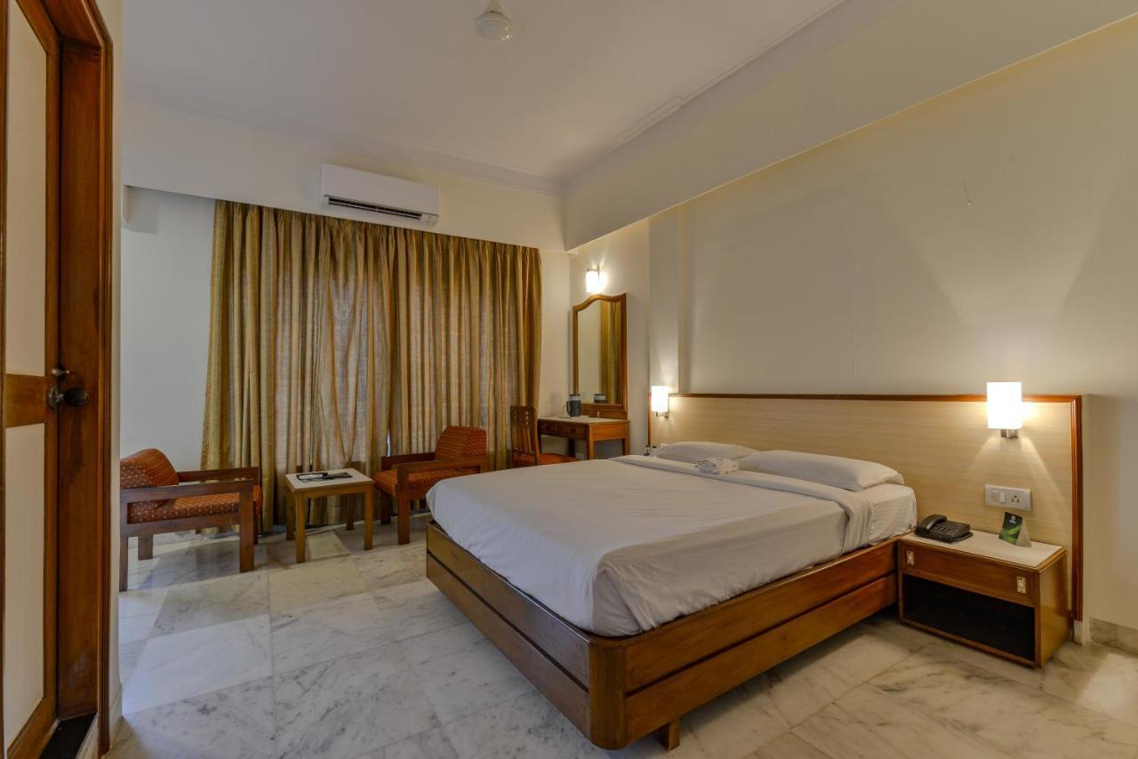 Hotel Ajanta Mumbai Dış mekan fotoğraf